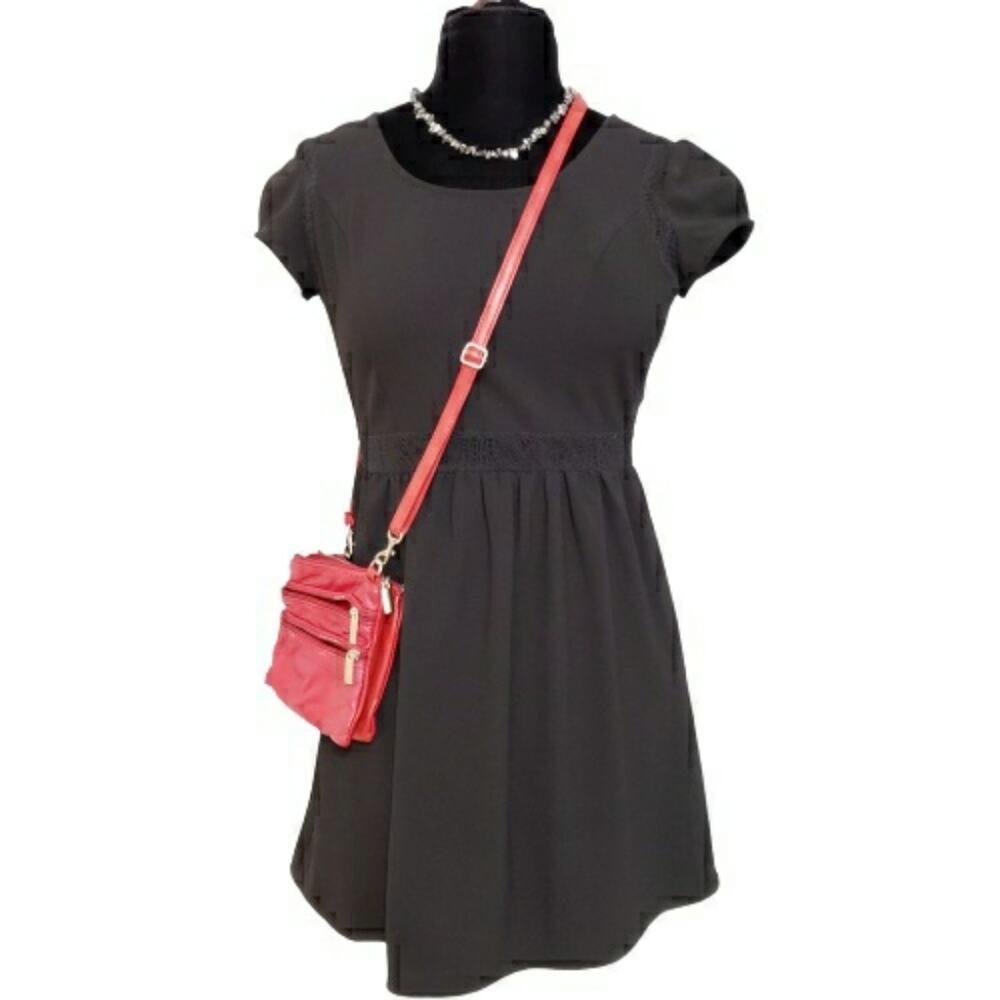 Little Black Dress Size by Pins and Needles 6‎